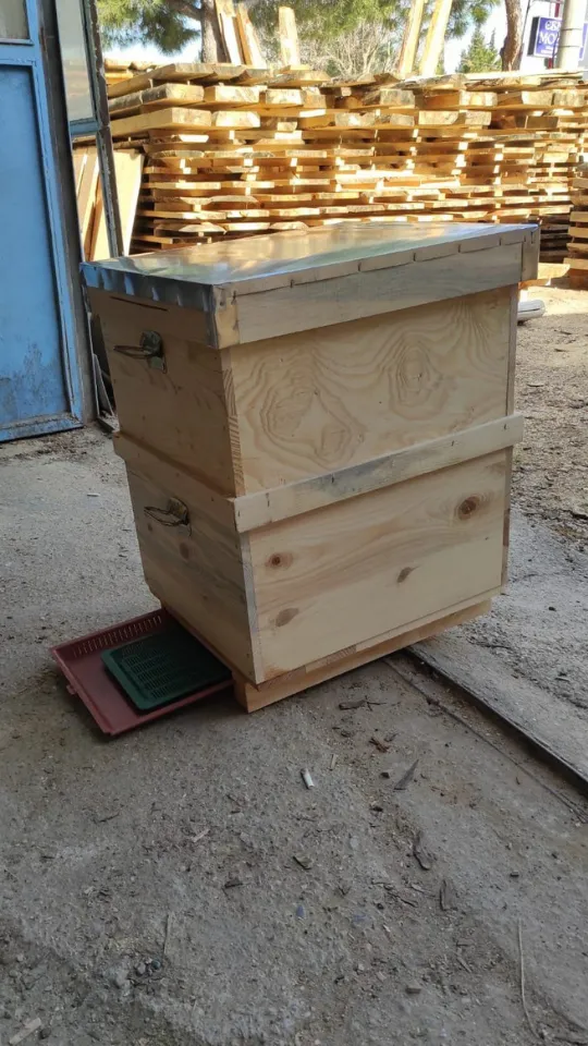 Plastik Polen Tuzaklı Arı Kovanı Katlı